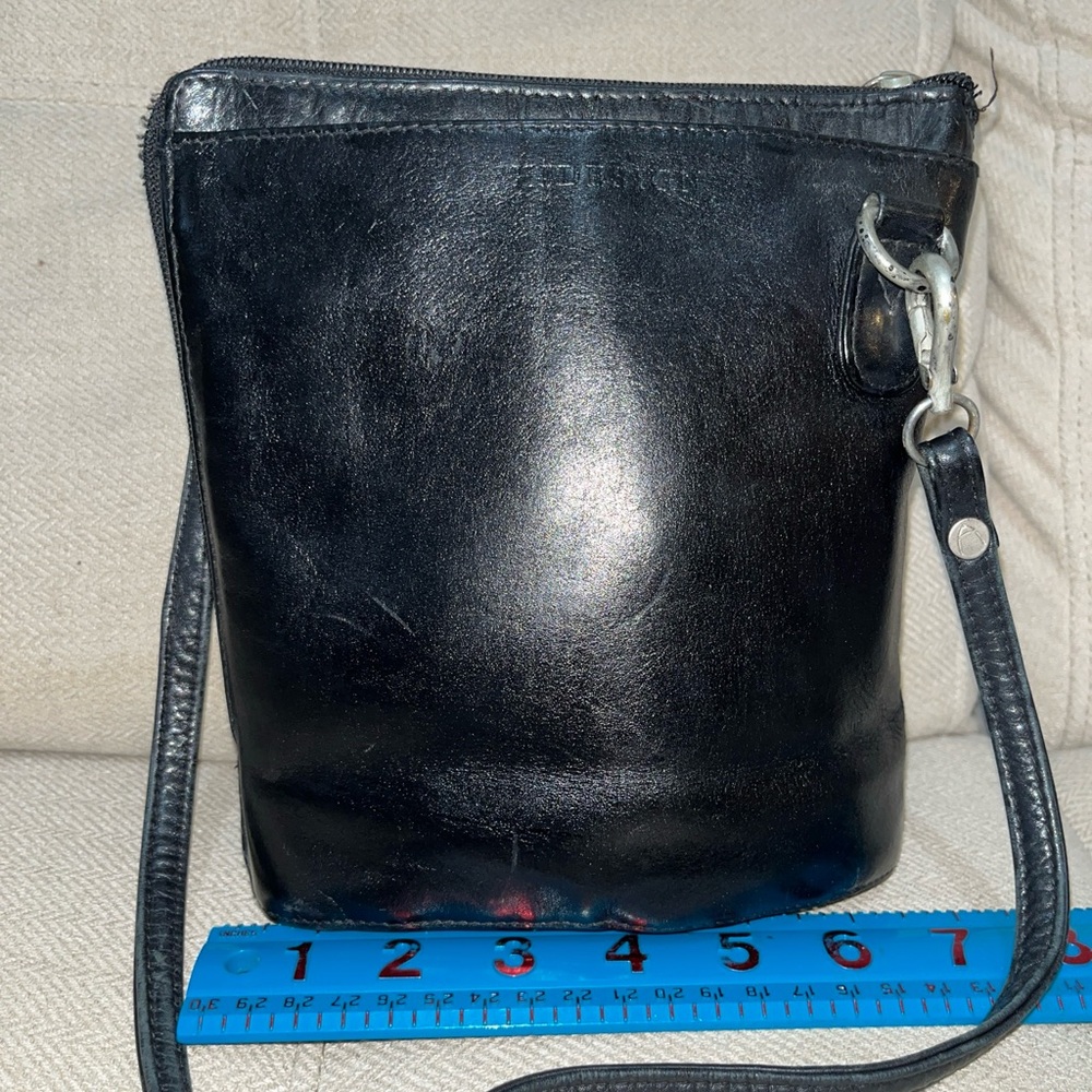 HIDESIGN Black Leather Small Crossbody Bucket Bag Minimalist Casual Travel